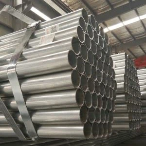 VROČE DIPPED GALVANIZIRANE CEVI CEVI / GI Cev PRE PRE GALVANIZIRANE JEKLNE CEVI GALVANIZIRANE TUBE ZA