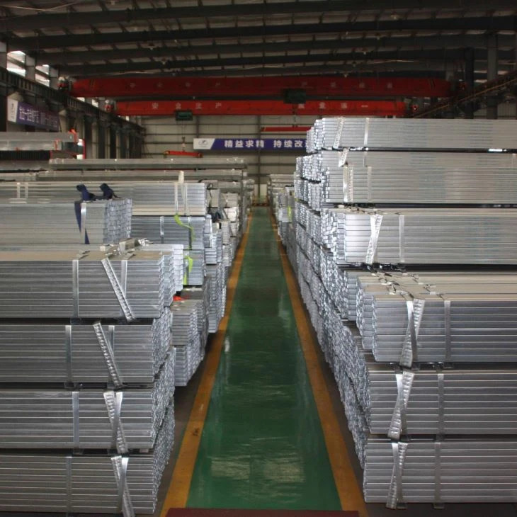 Differen Sizes Of Hot Dipped Galvanized Pipe