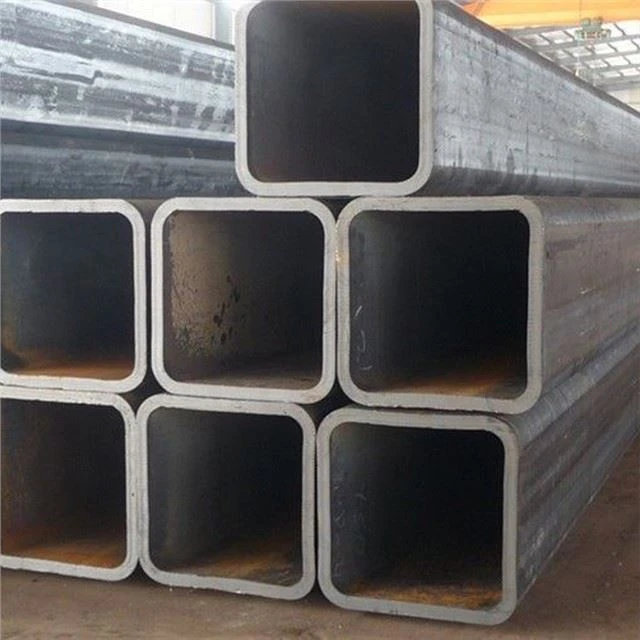 Urnik 40 Črna kvadratna in pravokotna jeklena cev Vroče pocinkana pocinkana kvadratna jeklena cev 300x300x12.5