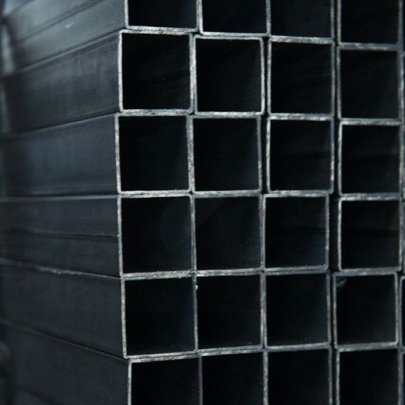 Black Tube Black Iron Pipe Gi Pipe Price Per Kg Galvanized Steel Rectangular Pipe factory